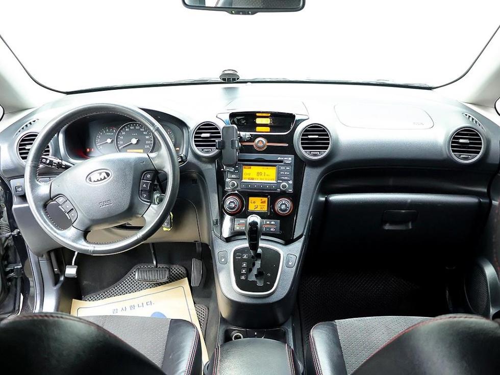 Kia Carens — miniaturë 5