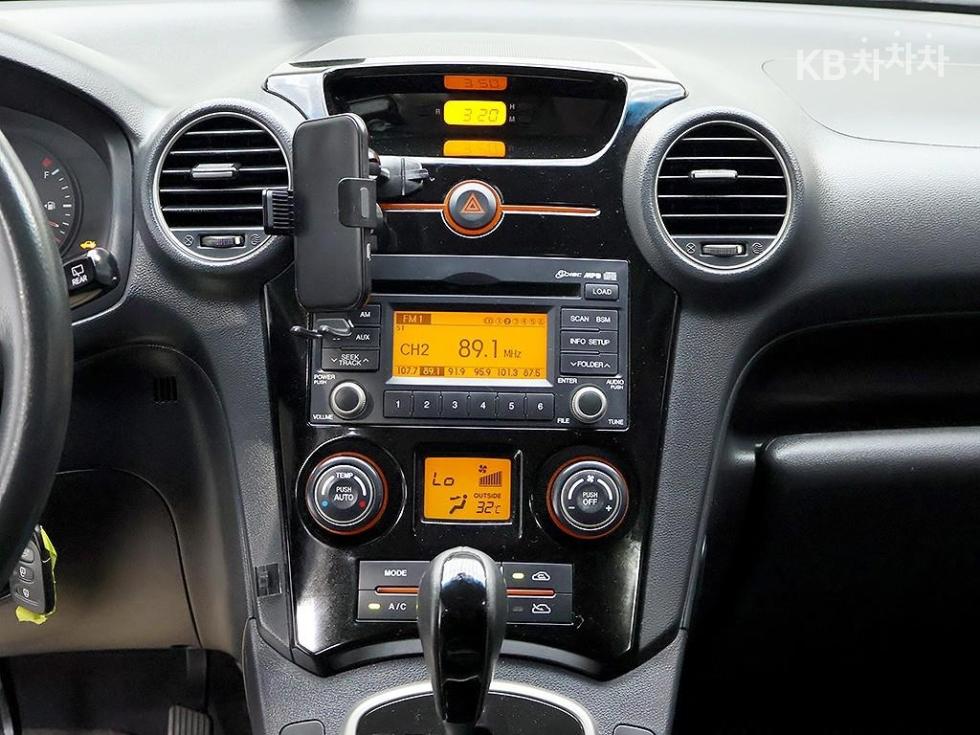 Kia Carens — miniaturë 9