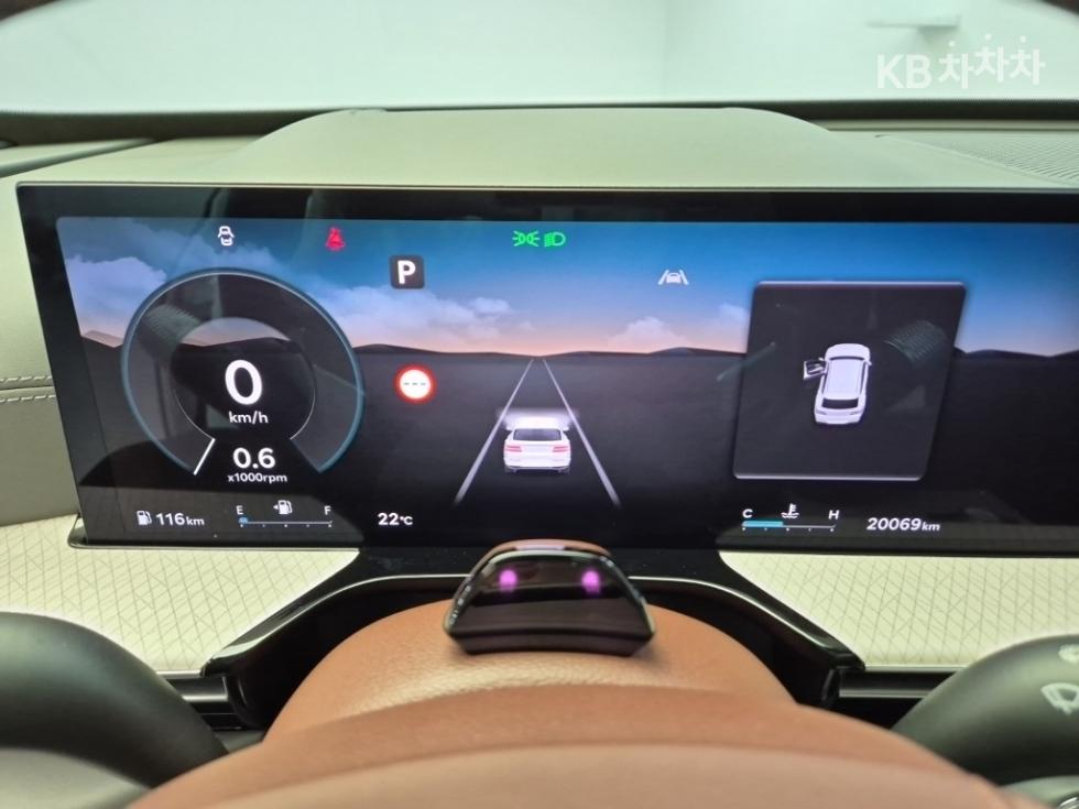 2023 Genesis GV80 photo