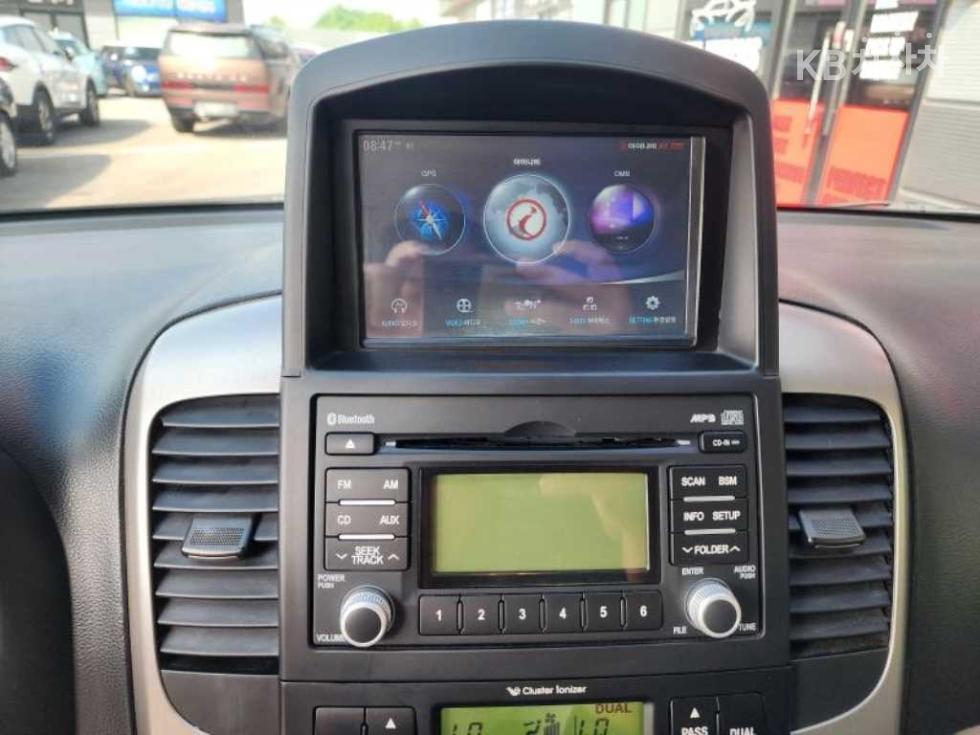 Kia Carnival — miniaturë 13