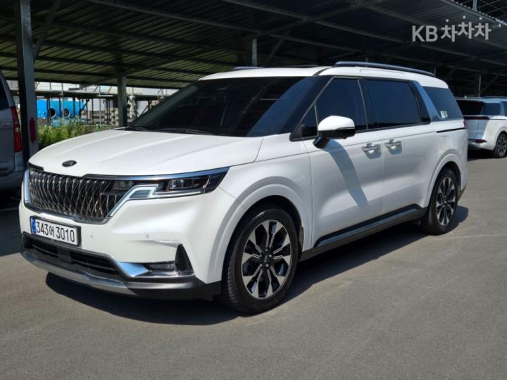 Kia Carnival — miniaturë 2