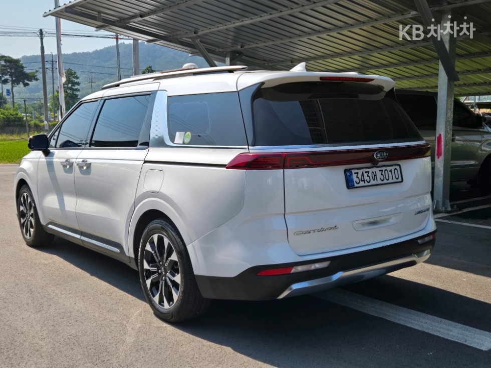 Kia Carnival — miniaturë 3