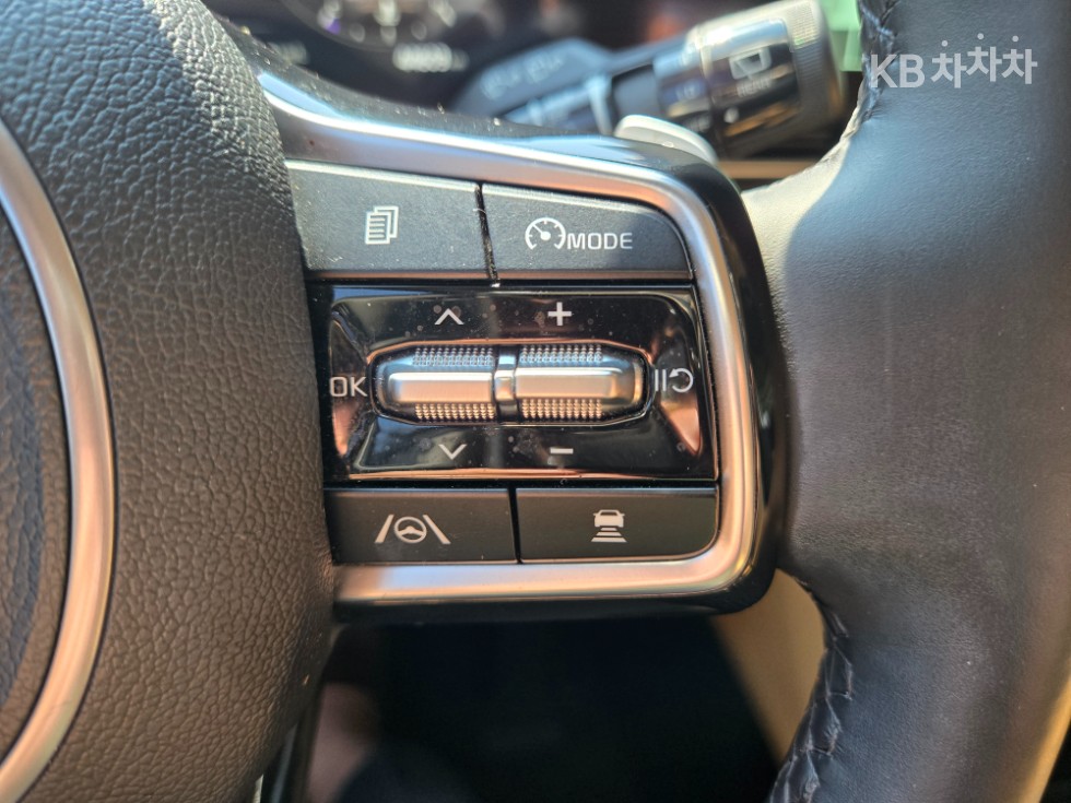 Kia Carnival — miniaturë 19