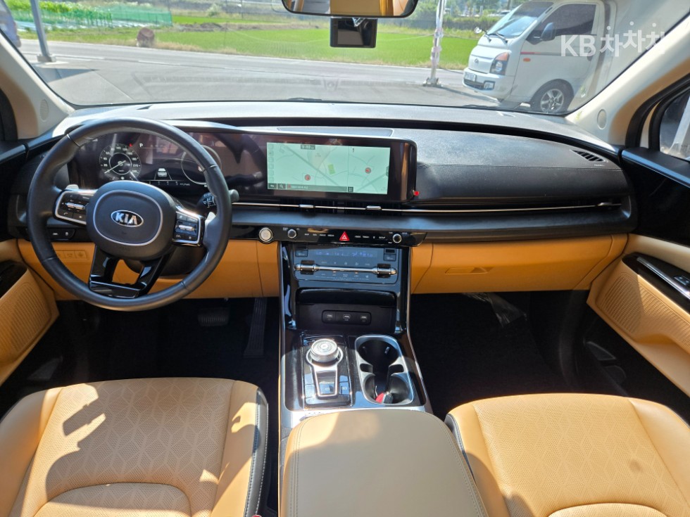 Kia Carnival — miniaturë 23