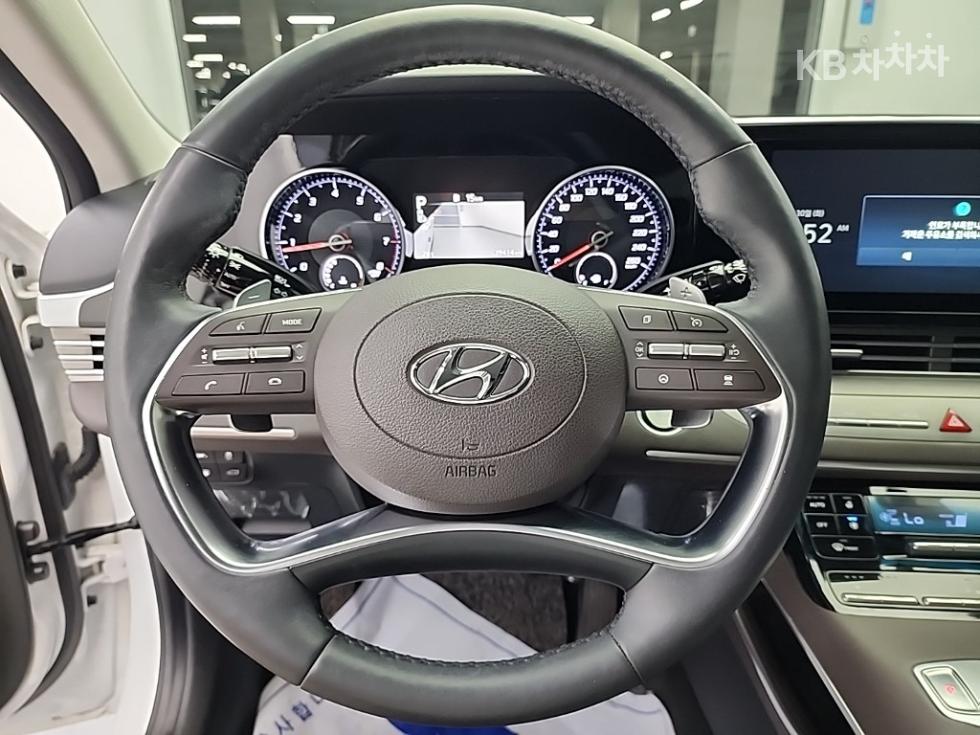 2021 Hyundai Used Car photo