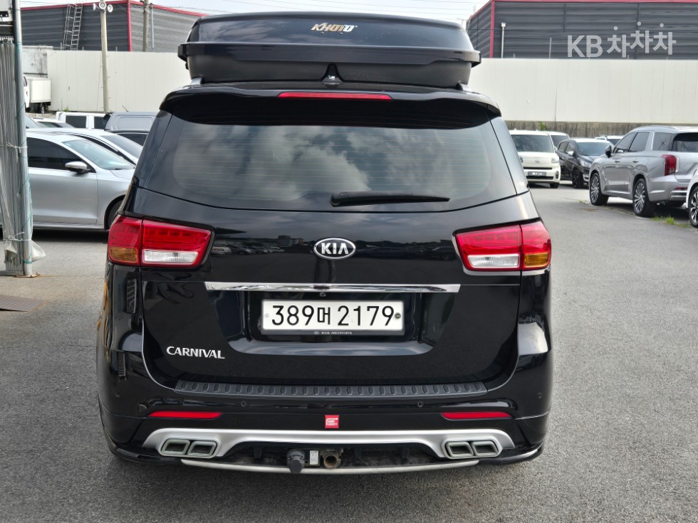 Kia Carnival — miniaturë 3
