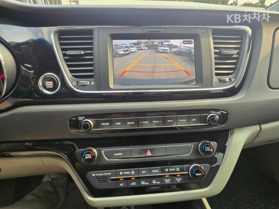 Kia Carnival — miniaturë 22