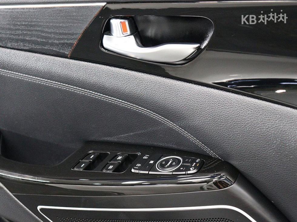 Kia K7 — miniaturë 11