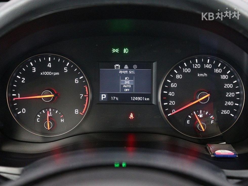 Kia K7 — miniaturë 6