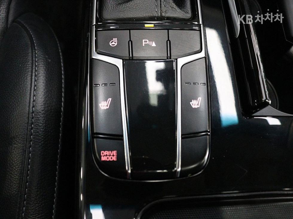 Kia K7 — miniaturë 9