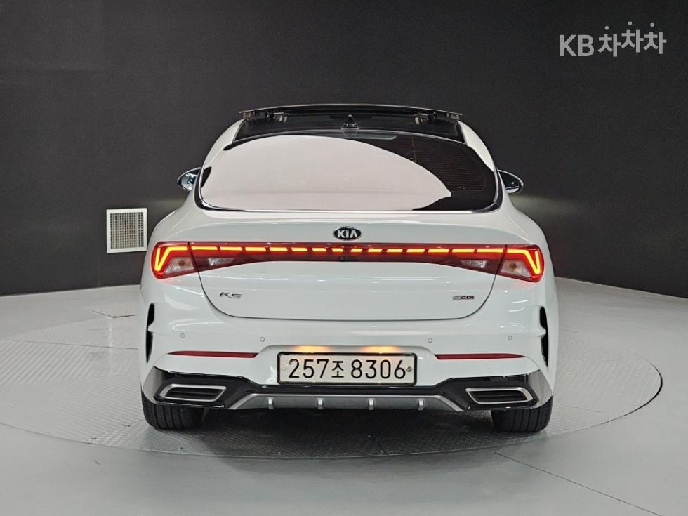Kia K5 — miniaturë 3