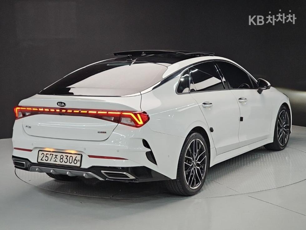 Kia K5 — miniaturë 4