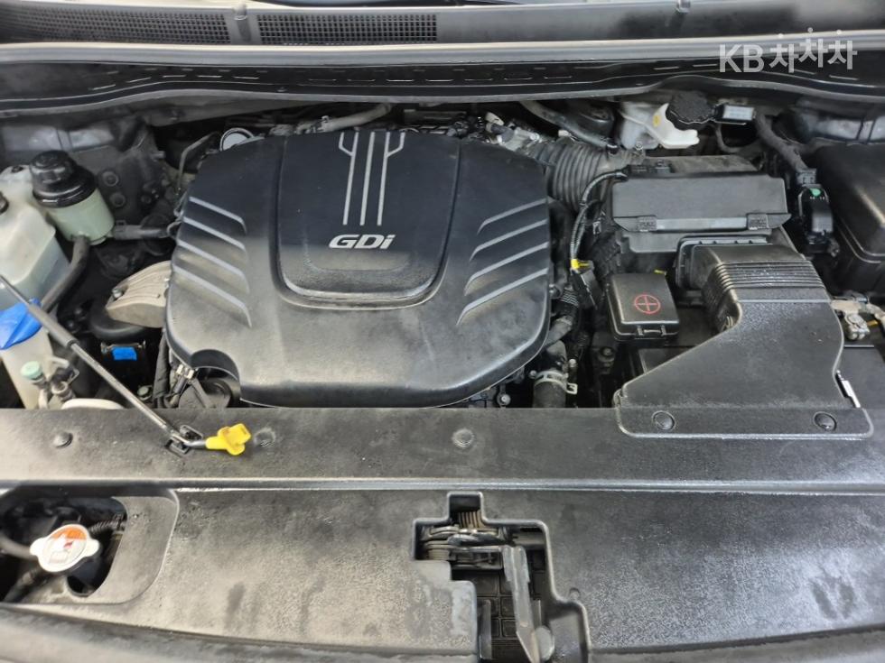 Kia Carnival — miniaturë 5