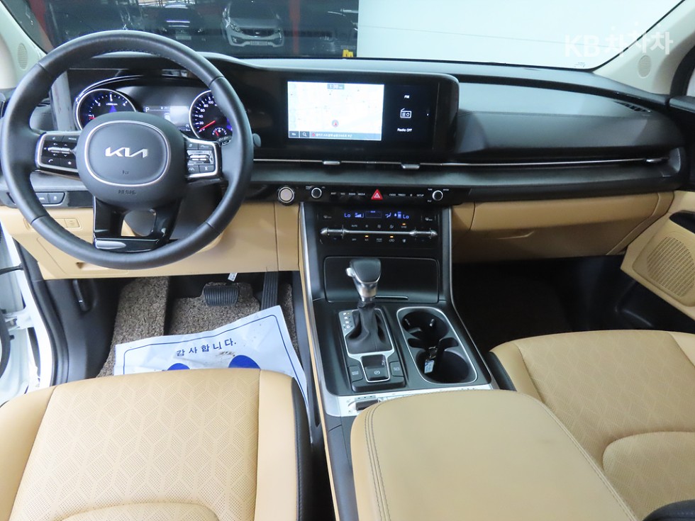 Kia Carnival — miniaturë 7