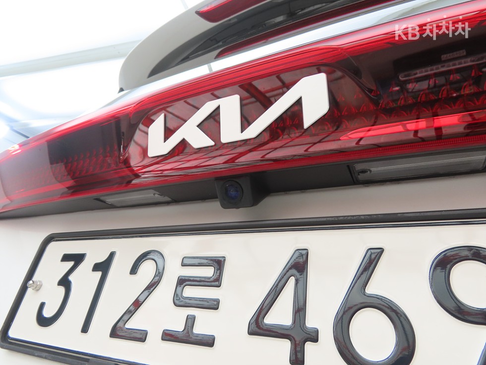 Kia Carnival — miniaturë 16