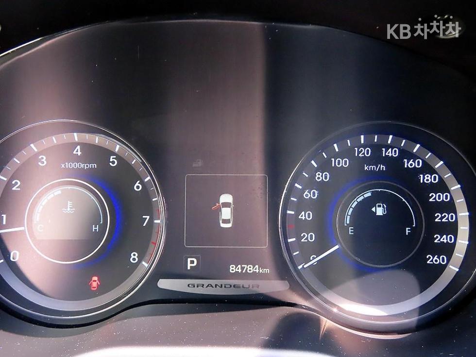Hyundai Grandeur — miniaturë 9