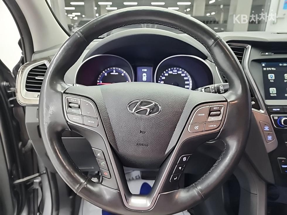 2014 Hyundai DM photo