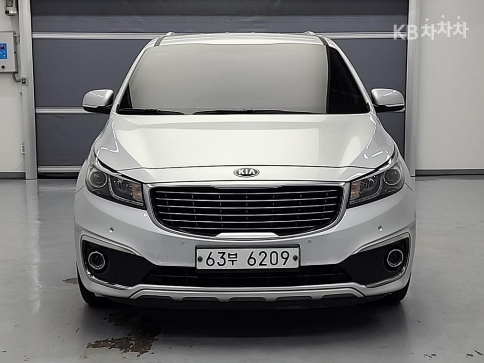 Kia Carnival — miniaturë 2