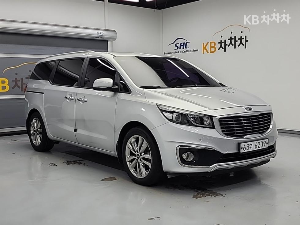 Kia Carnival — miniaturë 4