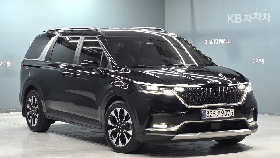 Kia Carnival — miniaturë 2
