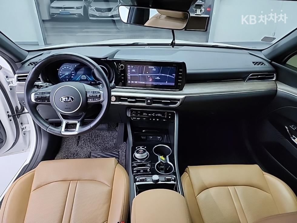 Kia K5 — miniaturë 7