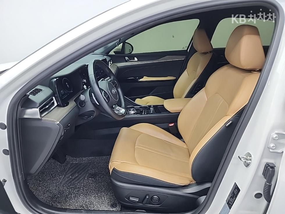 Kia K5 — miniaturë 11