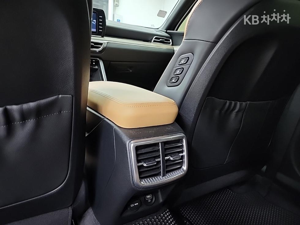 Kia K5 — miniaturë 13