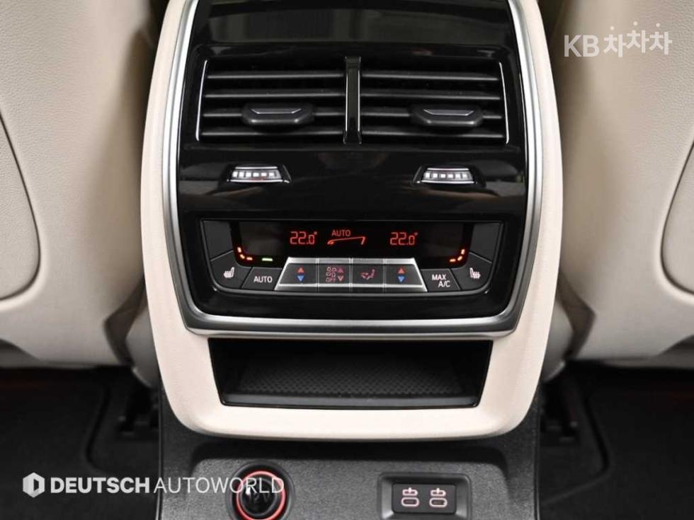 BMW X7 — miniaturë 16