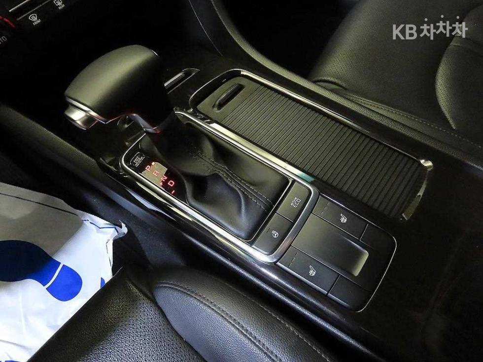 Kia K5 — miniaturë 12