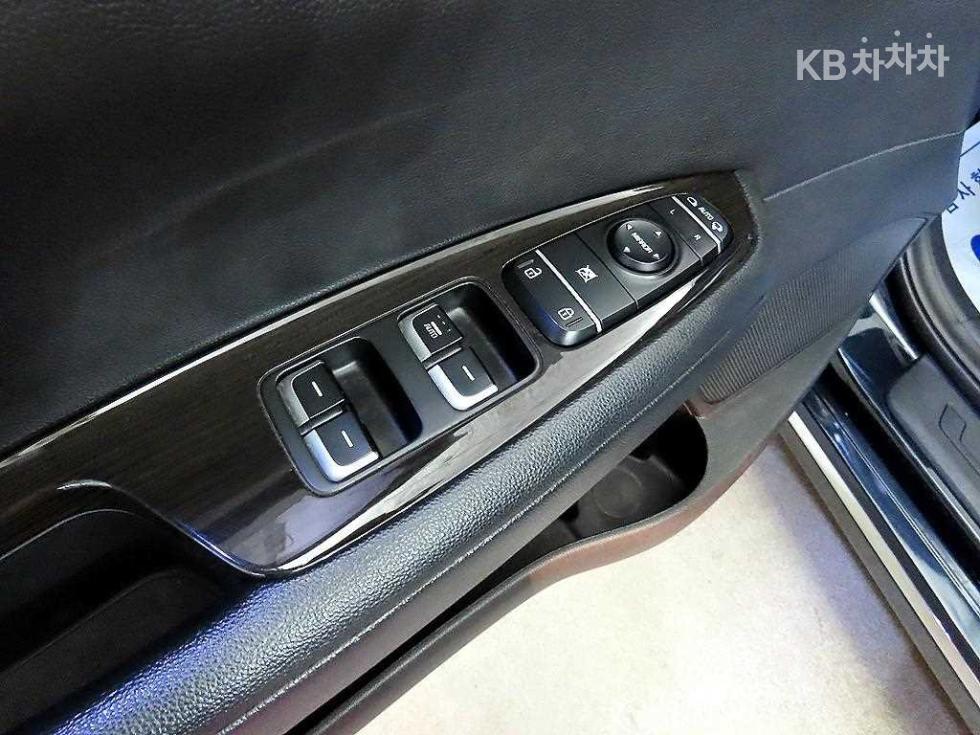 Kia K5 — miniaturë 13