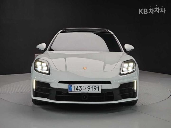 Porsche Panamera — miniaturë 2
