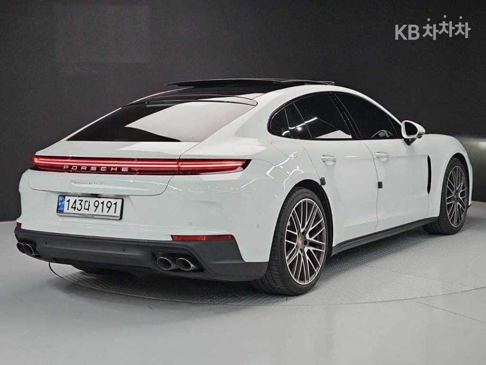 2024 Porsche (972) photo