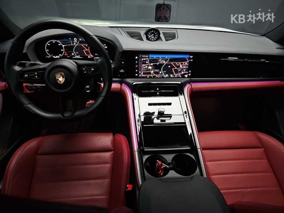 2024 Porsche (972) photo