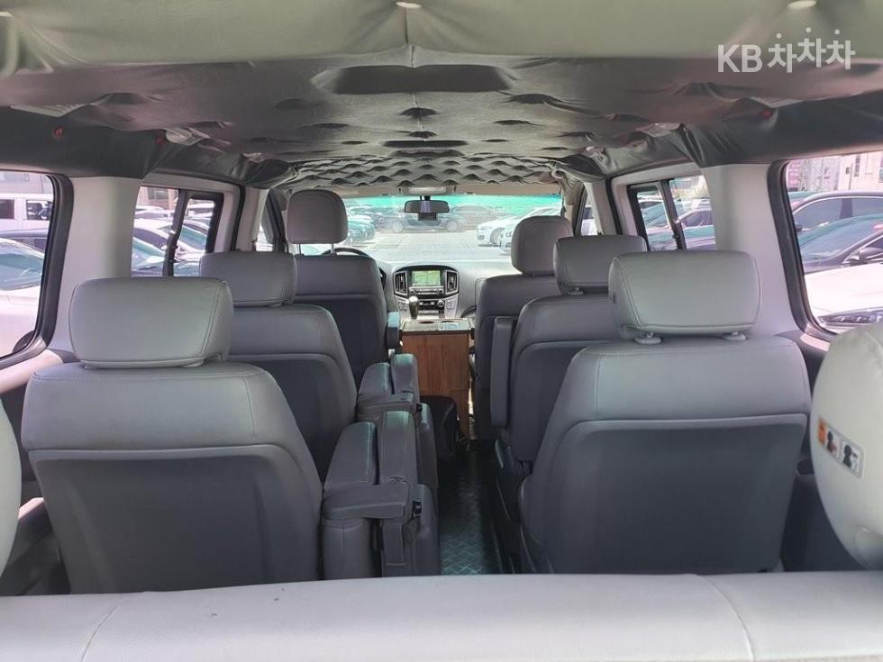 Hyundai Starex — miniaturë 10