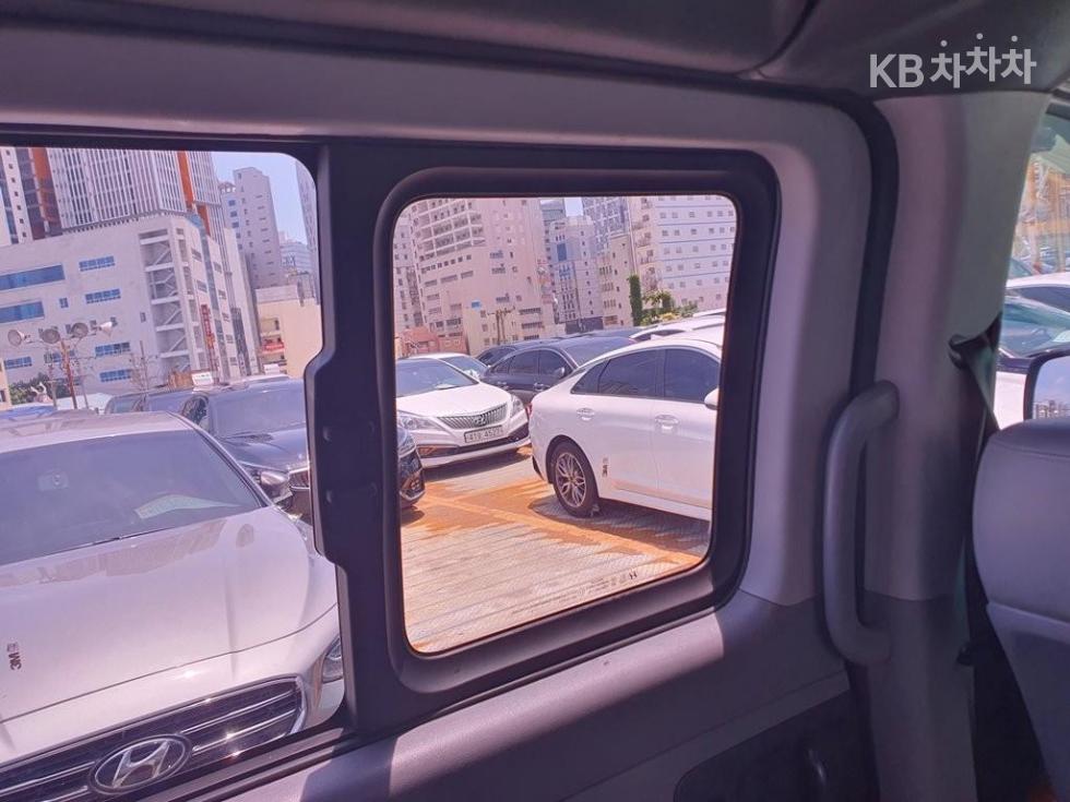 Hyundai Starex — miniaturë 14
