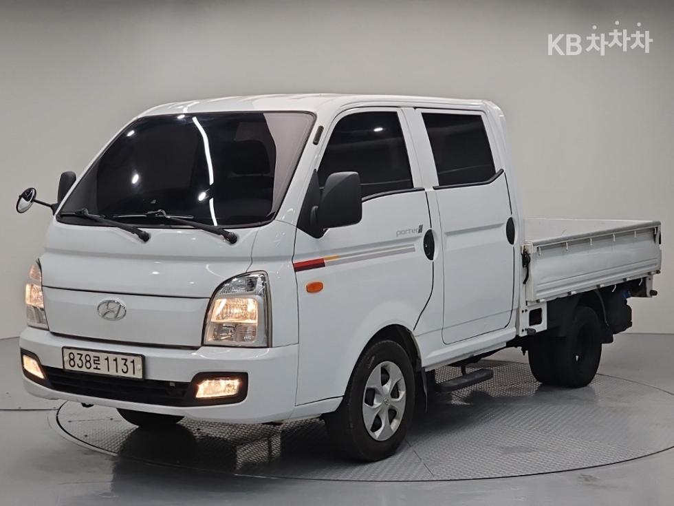 2021 Hyundai 2 photo