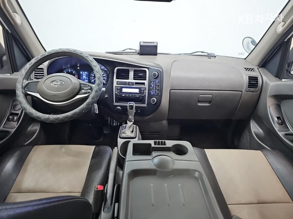 2021 Hyundai 2 photo