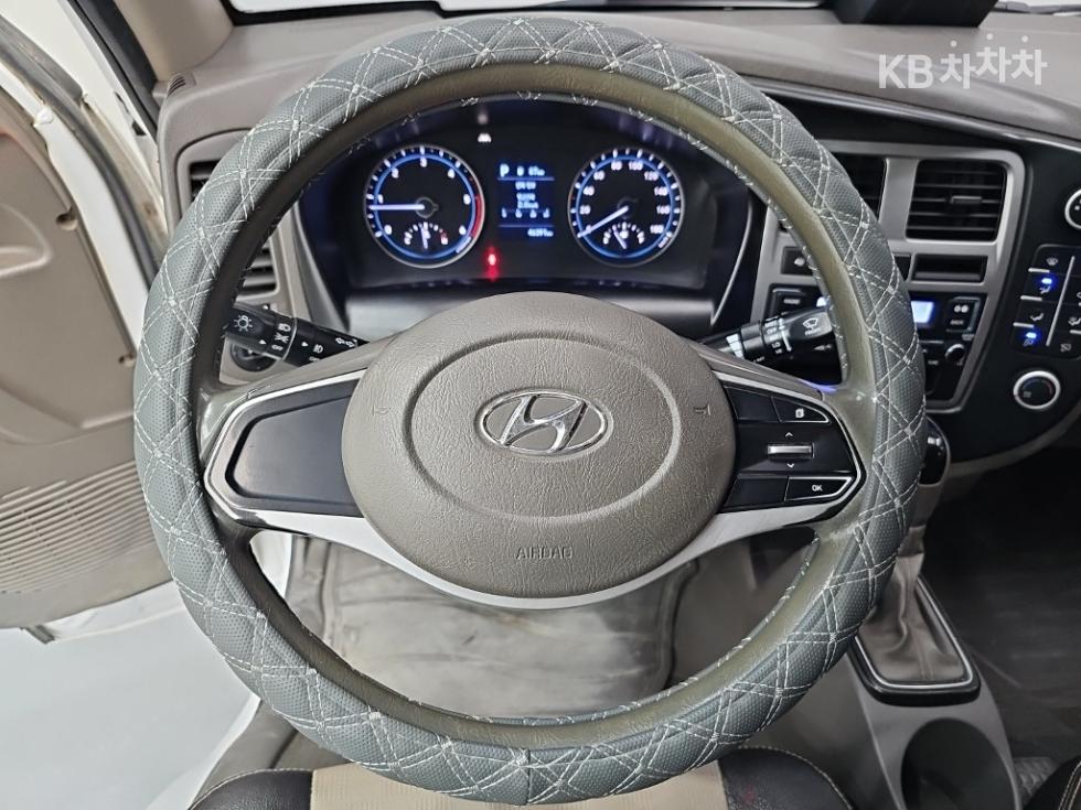 2021 Hyundai 2 photo