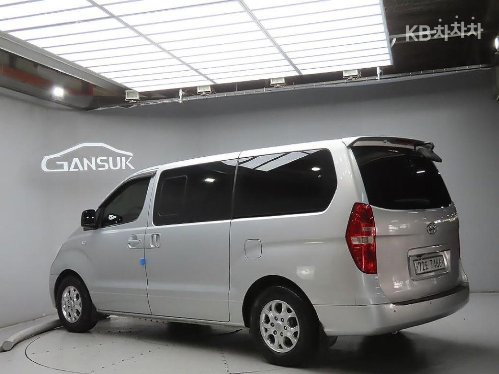 Hyundai Starex — miniaturë 3