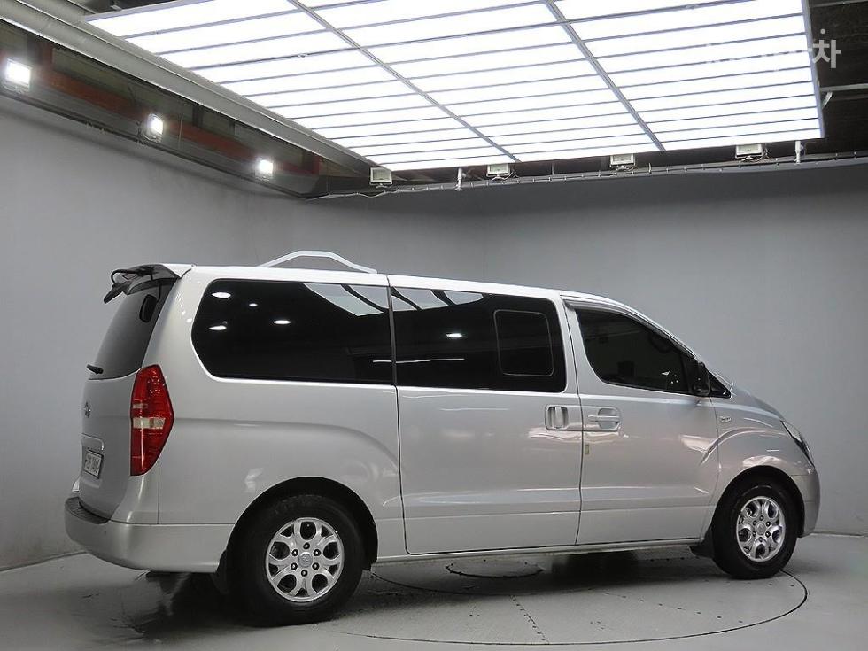 Hyundai Starex — miniaturë 4