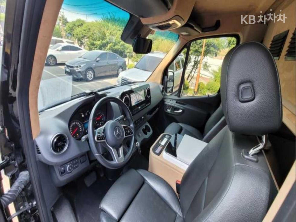 Mercedes-Benz Sprinter — miniaturë 7
