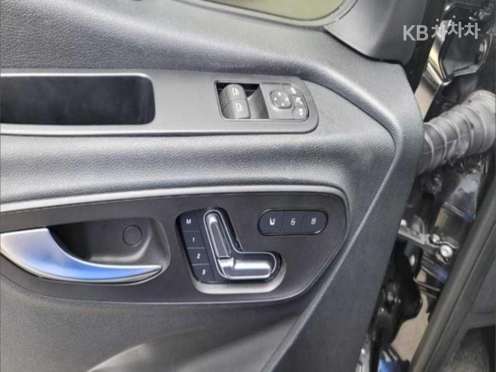 Mercedes-Benz Sprinter — miniaturë 12