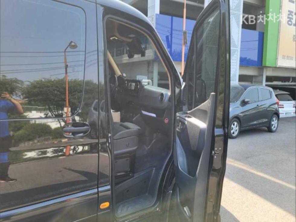 Mercedes-Benz Sprinter — miniaturë 17