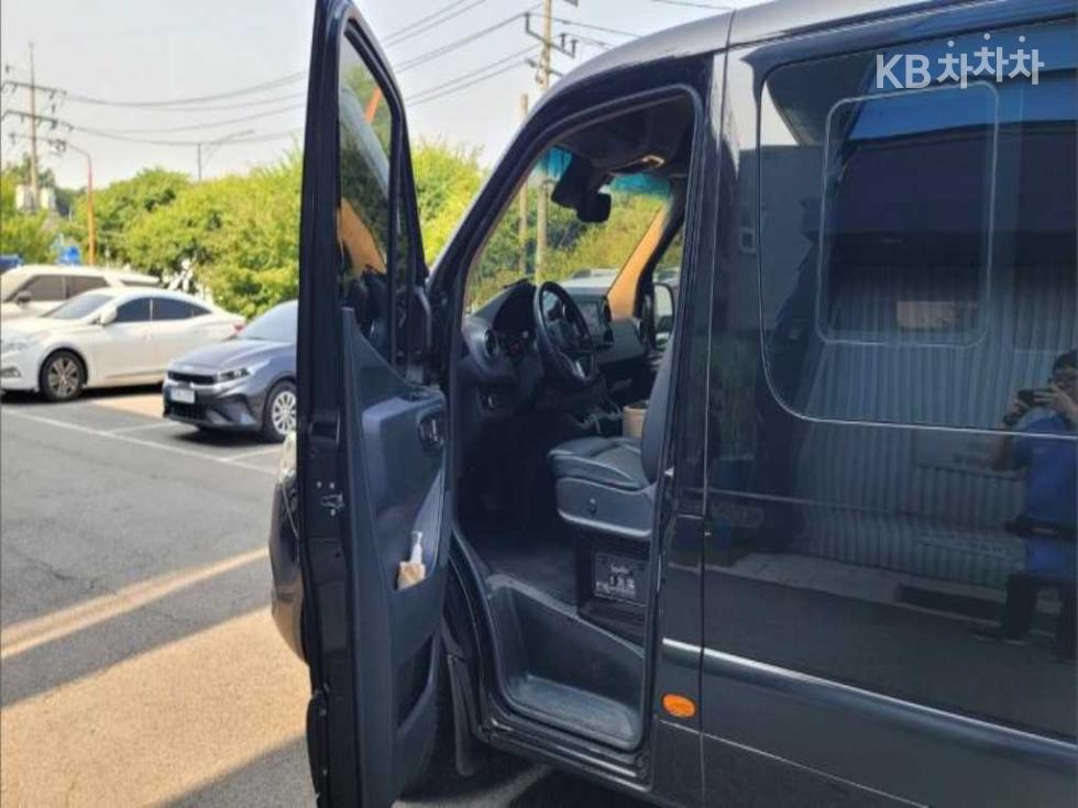 Mercedes-Benz Sprinter — miniaturë 19