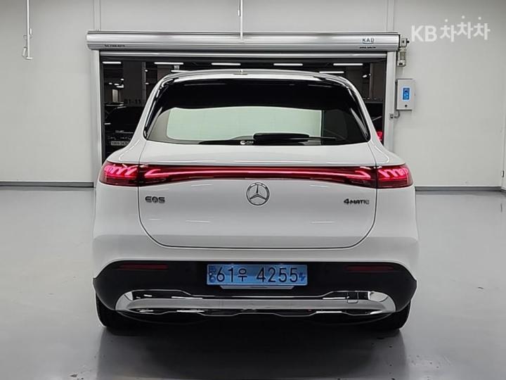 Mercedes-Benz Eqs Suv 2023 photo 3