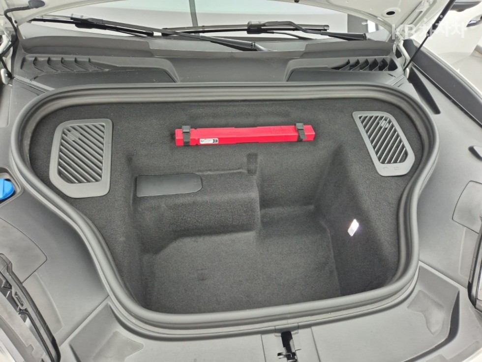 Porsche Macan — miniaturë 6