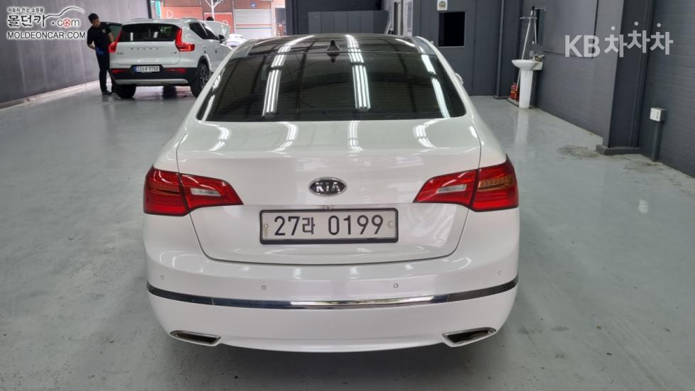 Kia K7 — miniaturë 4