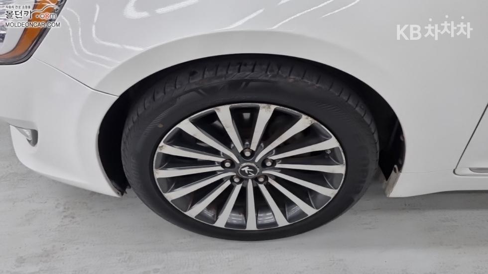 Kia K7 — miniaturë 6