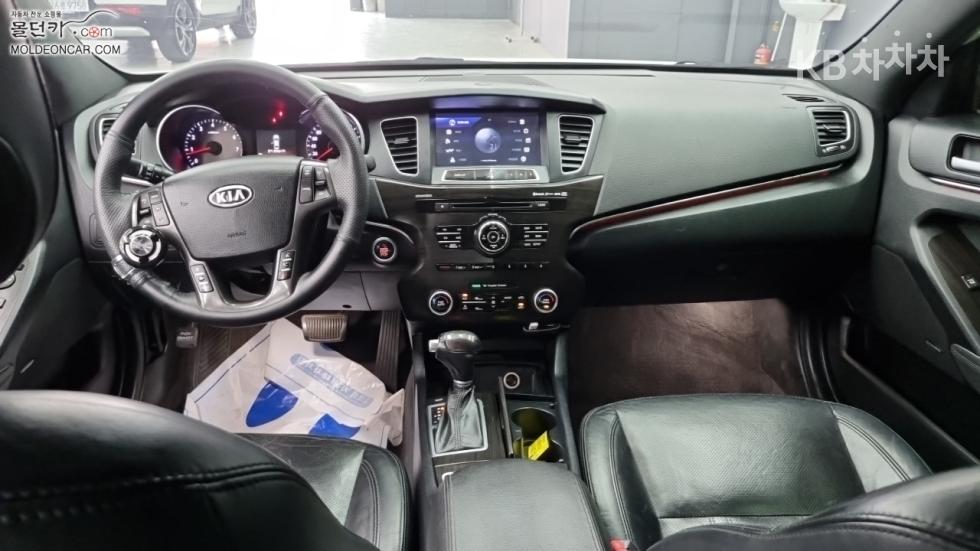 Kia K7 — miniaturë 7