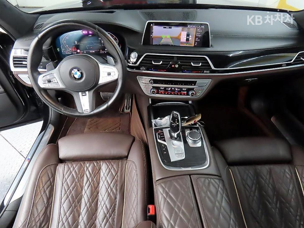 2021 BMW BMW 7 (G11) photo